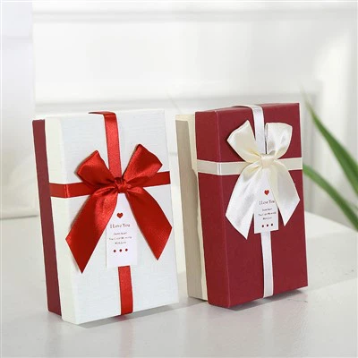 چھوٹا کیپ سیک باکس